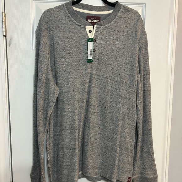 Alesbury Other - Alesbury XL Henley shirt.